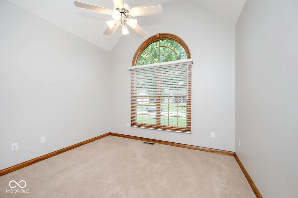 3882 S Cedar Creek Lane New Palestine, IN 46163