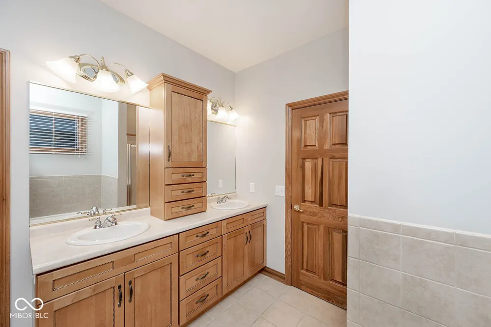 3882 S Cedar Creek Lane New Palestine, IN 46163