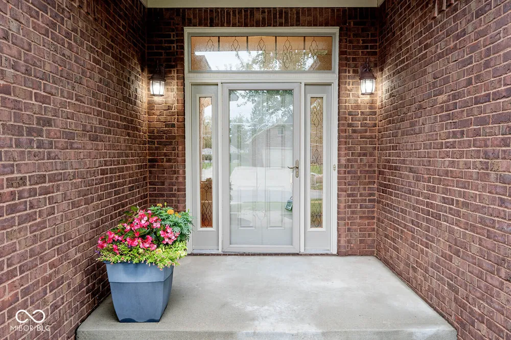 3882 S Cedar Creek Lane New Palestine, IN 46163
