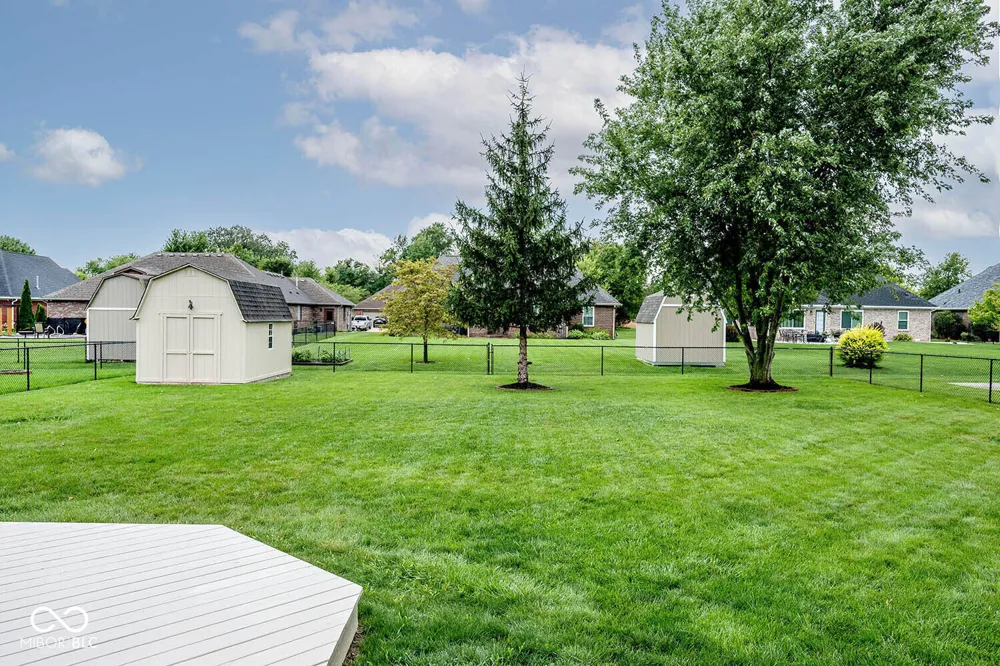 3882 S Cedar Creek Lane New Palestine, IN 46163