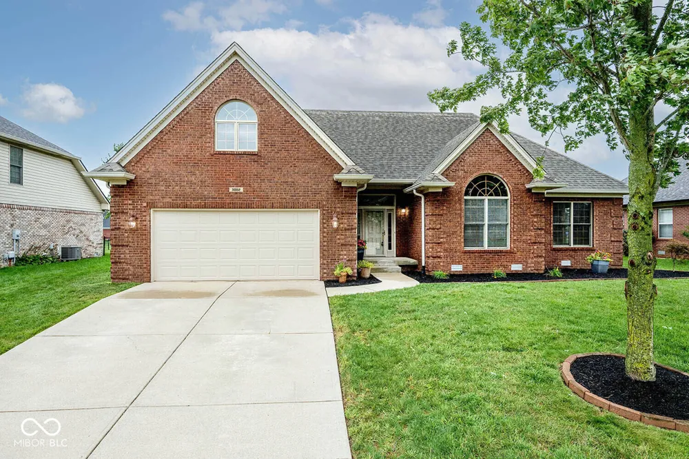 3882 S Cedar Creek Lane New Palestine, IN 46163