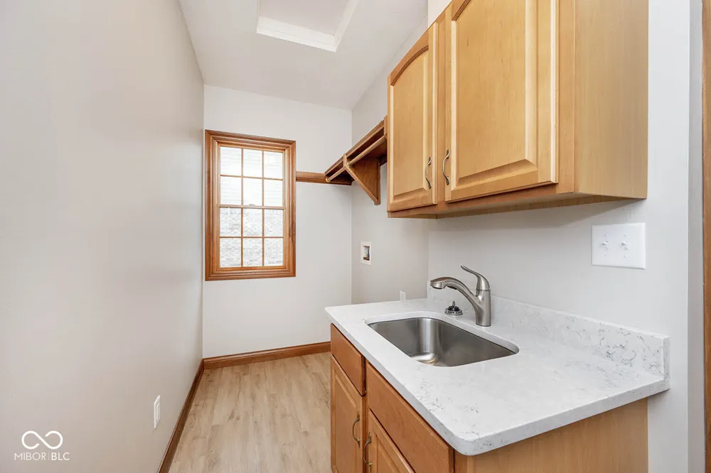 3882 S Cedar Creek Lane New Palestine, IN 46163
