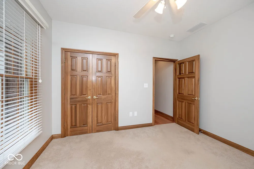 3882 S Cedar Creek Lane New Palestine, IN 46163