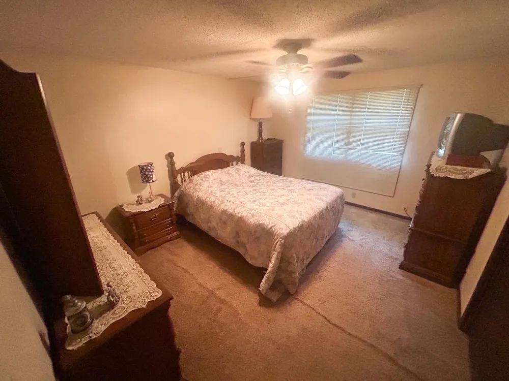 962 Miles Drive Worthington, MN 56187