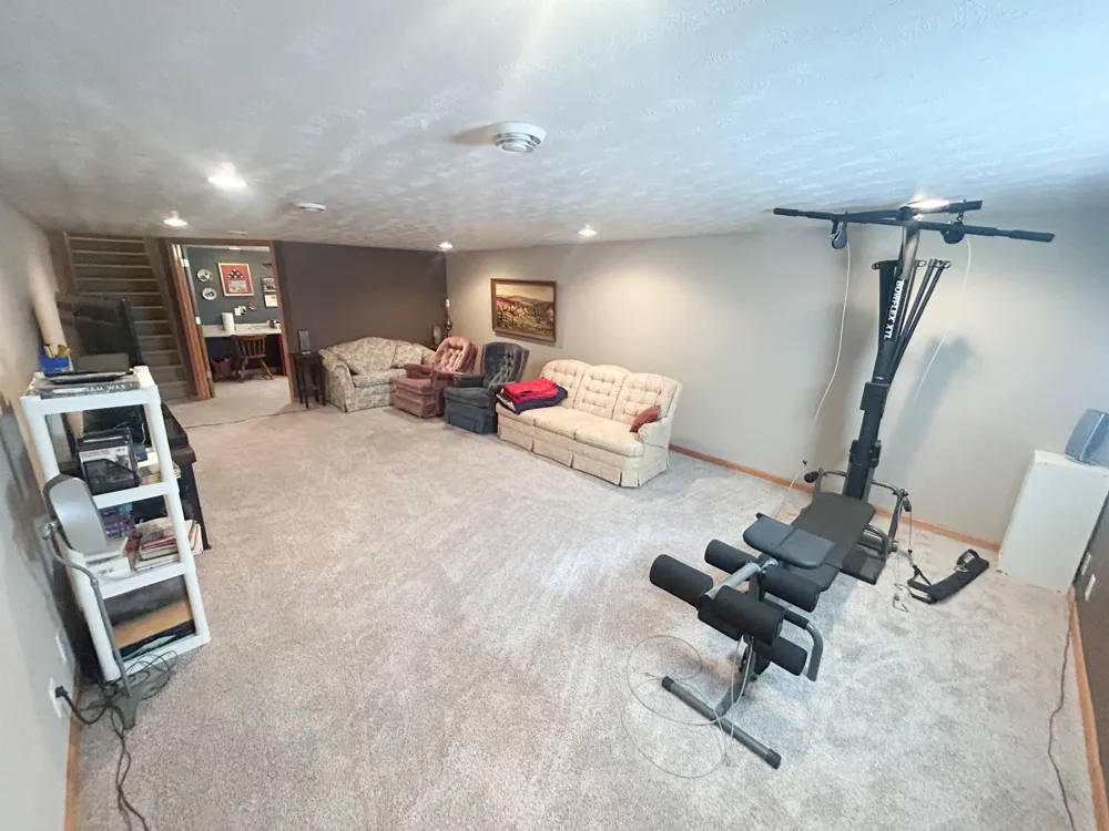 962 Miles Drive Worthington, MN 56187