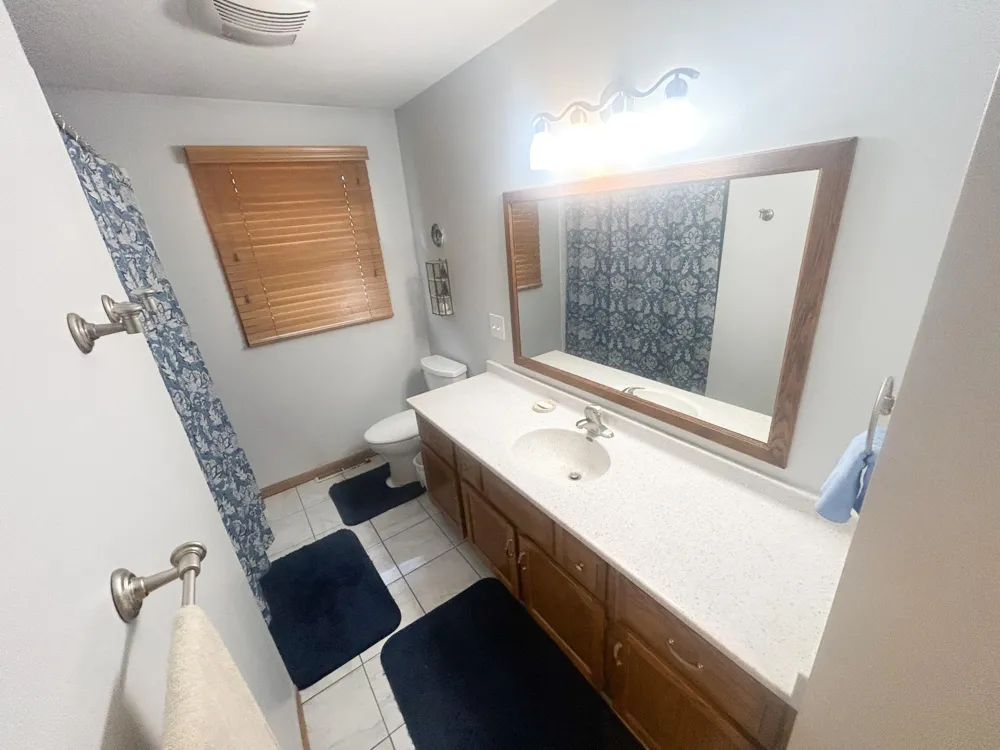 962 Miles Drive Worthington, MN 56187