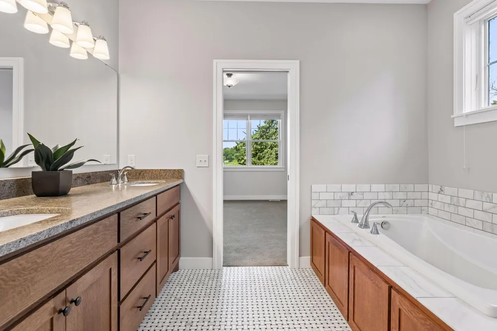 1161 Elmwood Avenue Orono, MN 55364