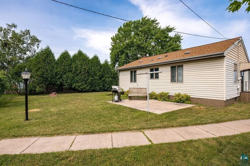 1724 E 3rd Street Superior, WI 54880