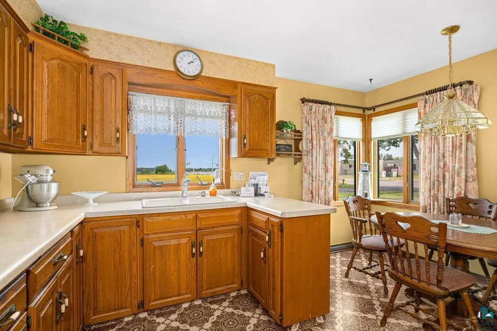 1724 E 3rd Street Superior, WI 54880