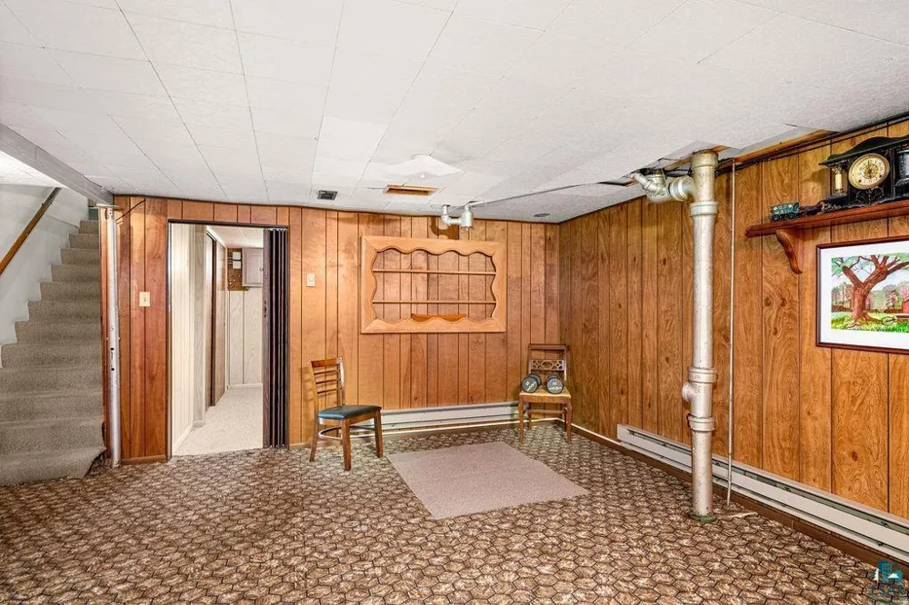 1724 E 3rd Street Superior, WI 54880