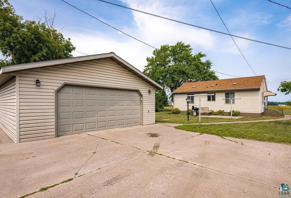 1724 E 3rd Street Superior, WI 54880