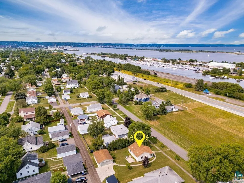 1724 E 3rd Street Superior, WI 54880