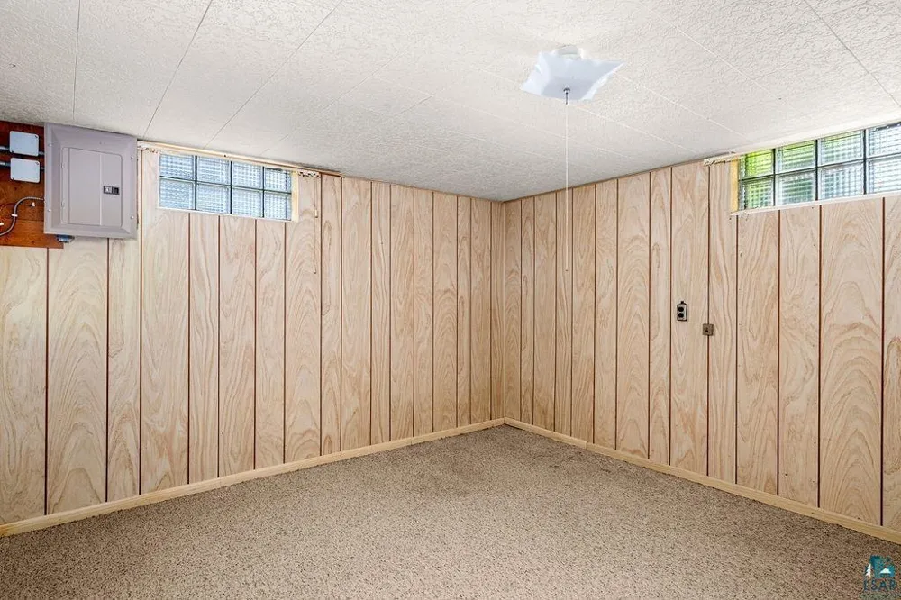 1724 E 3rd Street Superior, WI 54880