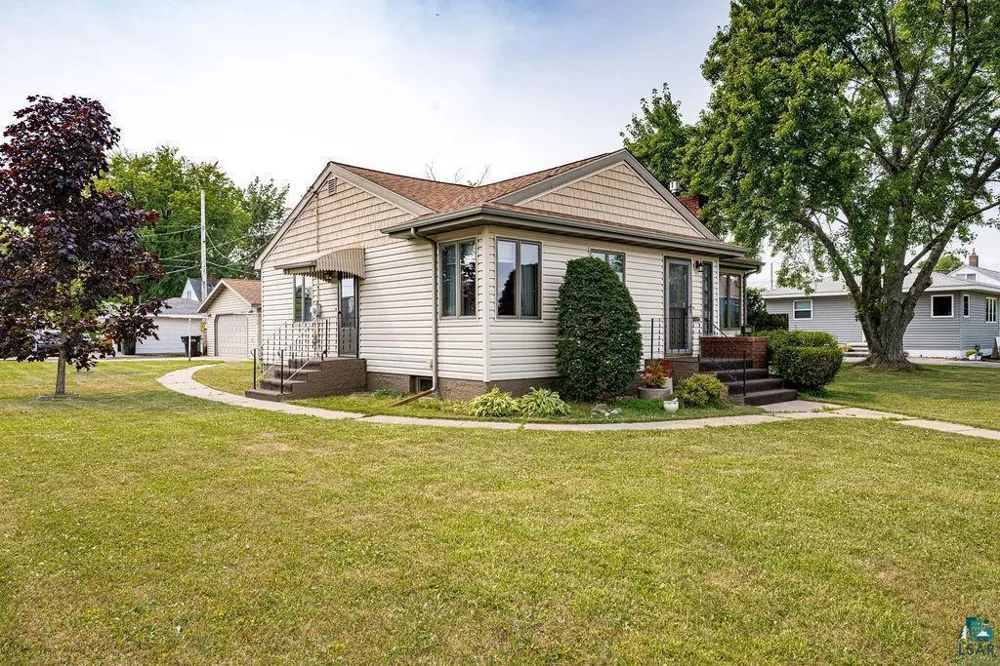 1724 E 3rd Street Superior, WI 54880