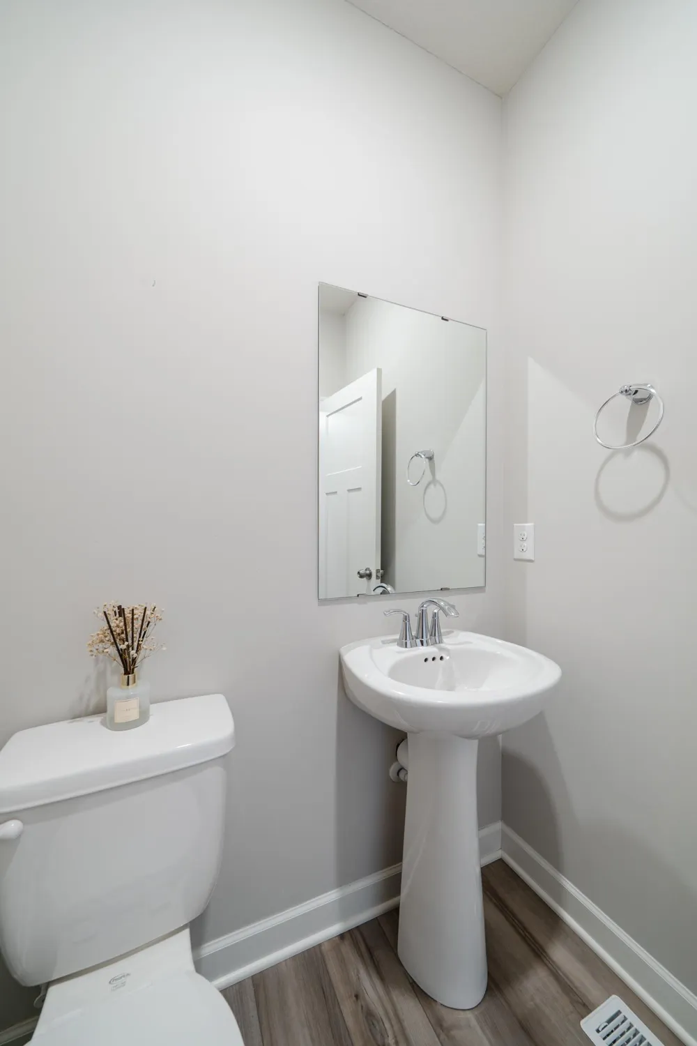 1605 Gable Drive Carver, MN 55315