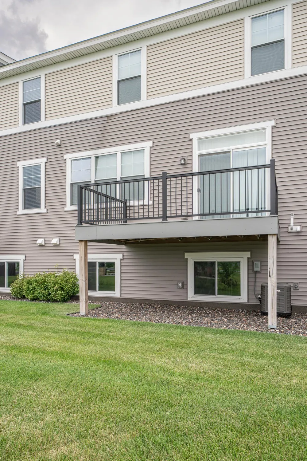 1605 Gable Drive Carver, MN 55315