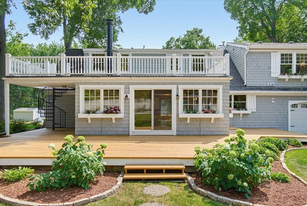 2615 Shadywood Road Orono, MN 55331