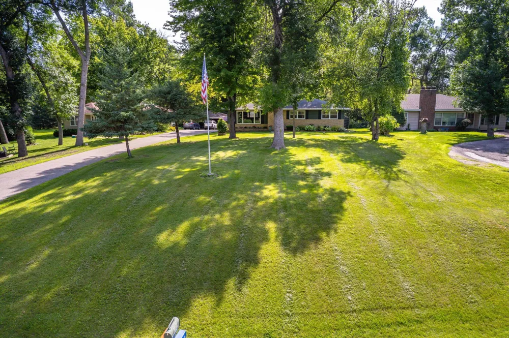 524 Guttenberg Heights Fergus Falls, MN 56537