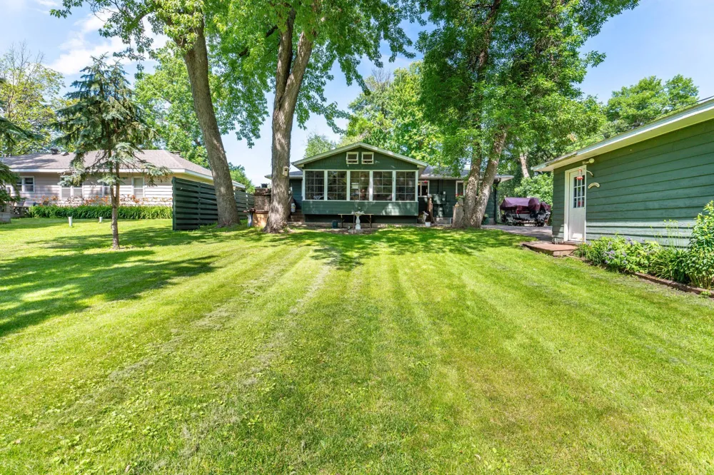 524 Guttenberg Heights Fergus Falls, MN 56537