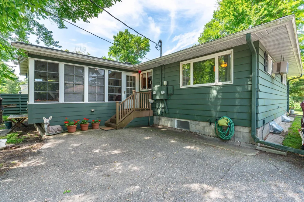524 Guttenberg Heights Fergus Falls, MN 56537