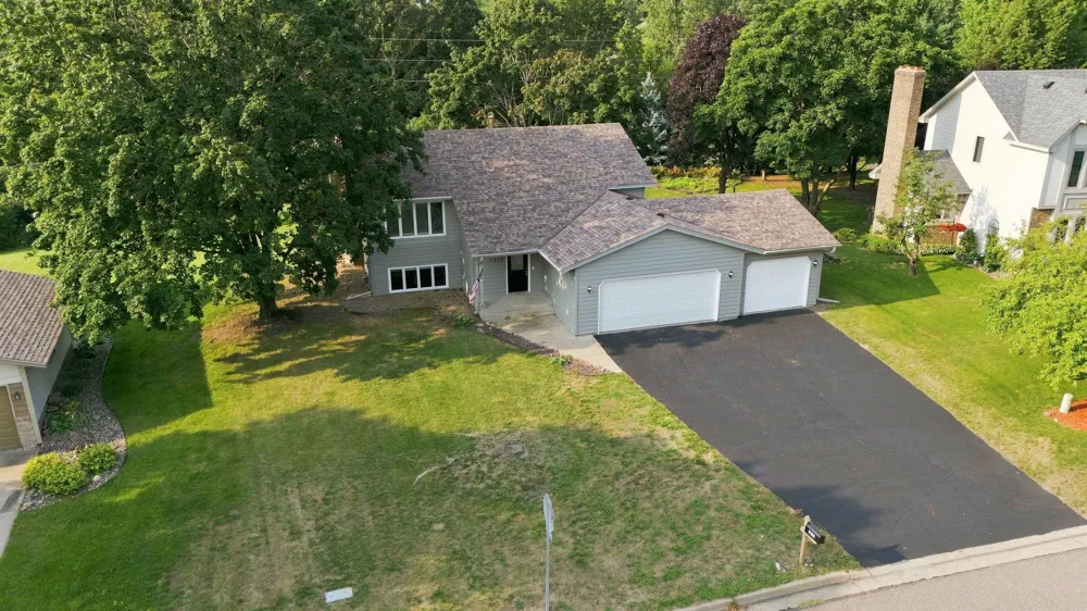 1213 W 158th Street Burnsville, MN 55306