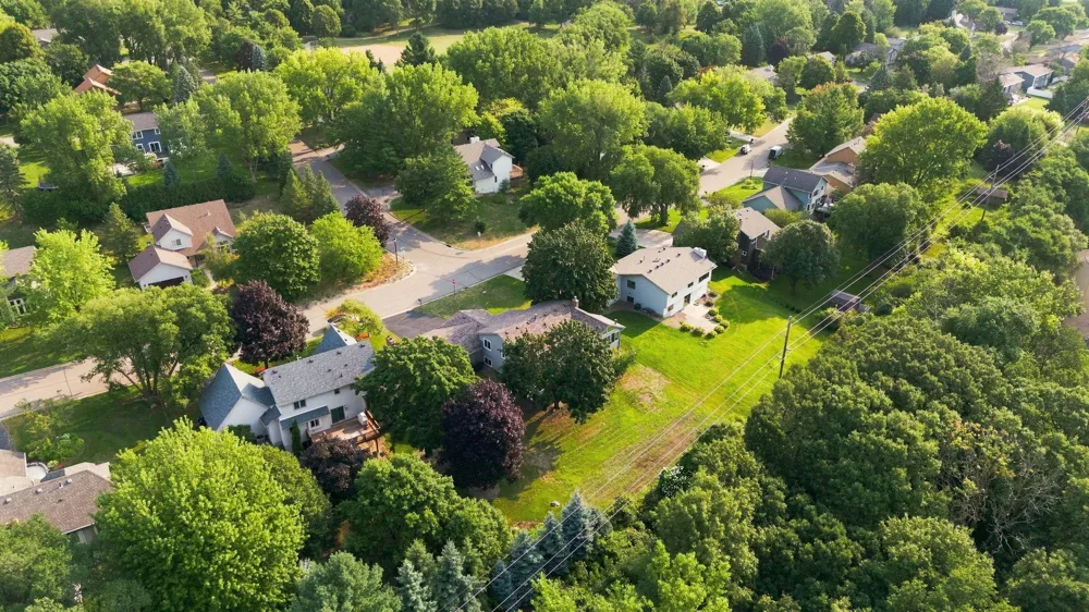 1213 W 158th Street Burnsville, MN 55306