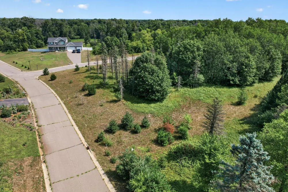 28795 133rd Street NW Zimmerman, MN 55398