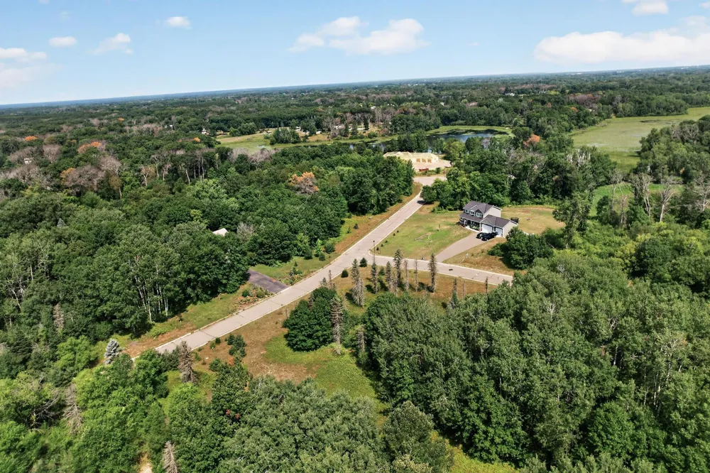 28795 133rd Street NW Zimmerman, MN 55398