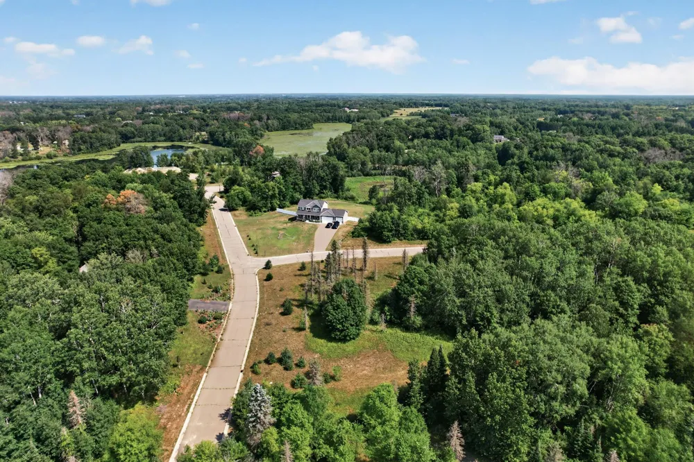28795 133rd Street NW Zimmerman, MN 55398