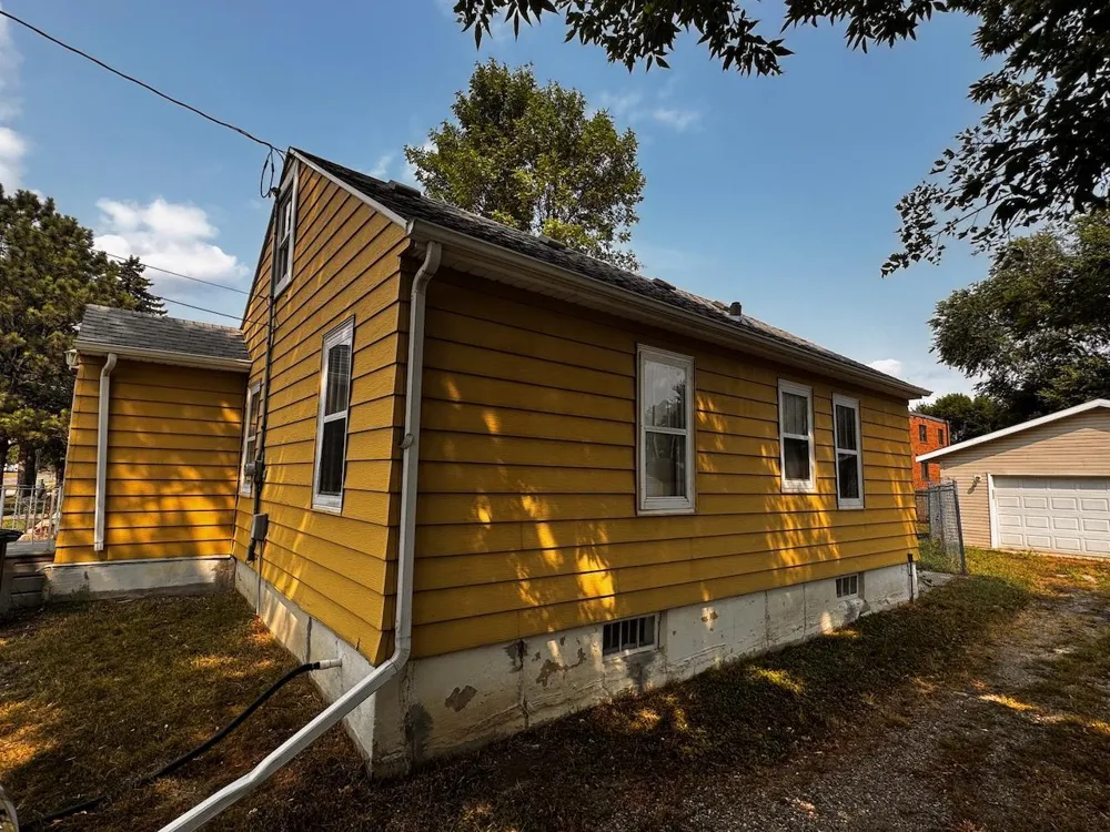622 9th Street Moorhead, MN 56560