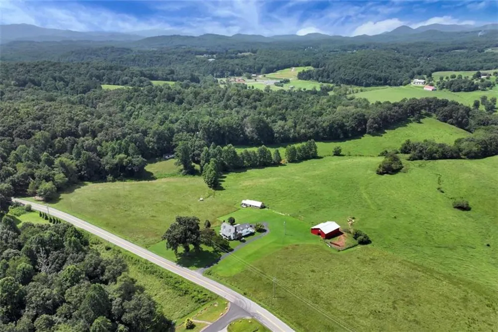 4041 Ada Street Blue Ridge, GA 30513