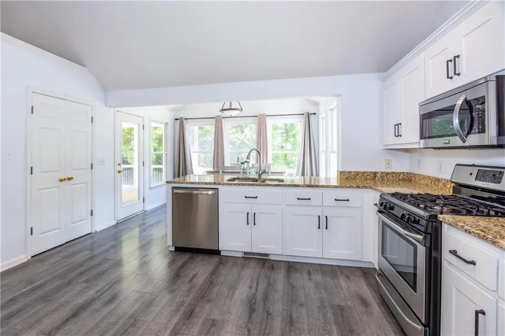 31 Mcwhorter Street Jasper, GA 30143
