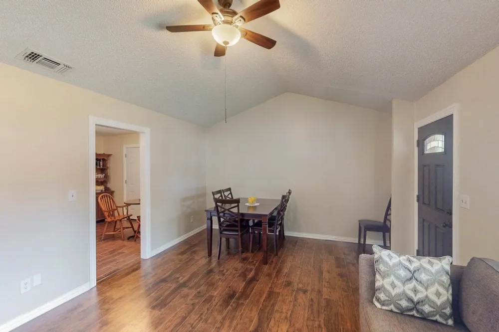 204 Pine Street Keene, TX 76059