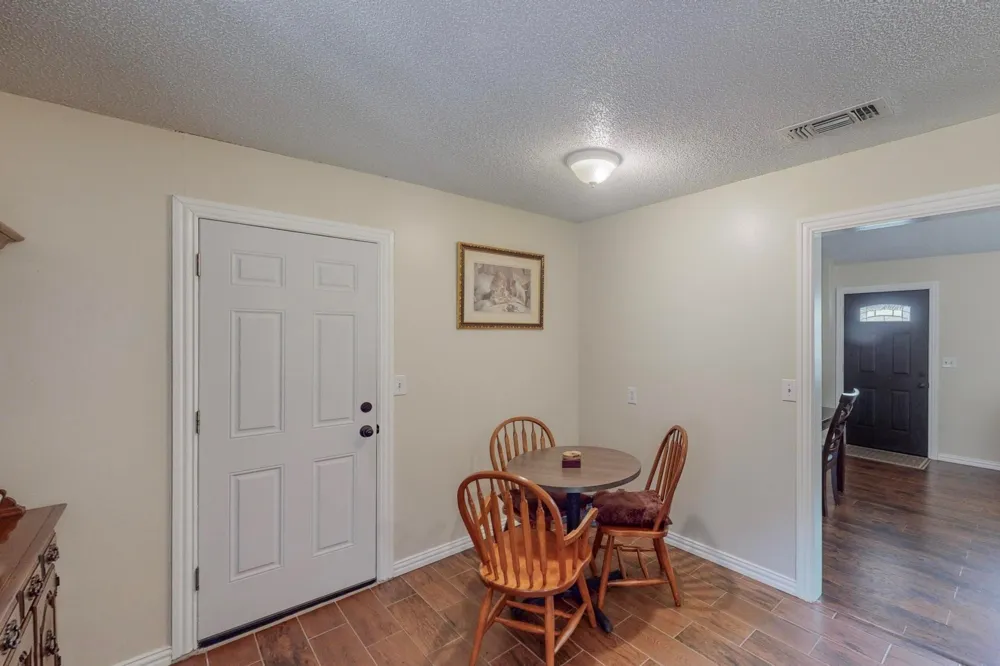 204 Pine Street Keene, TX 76059