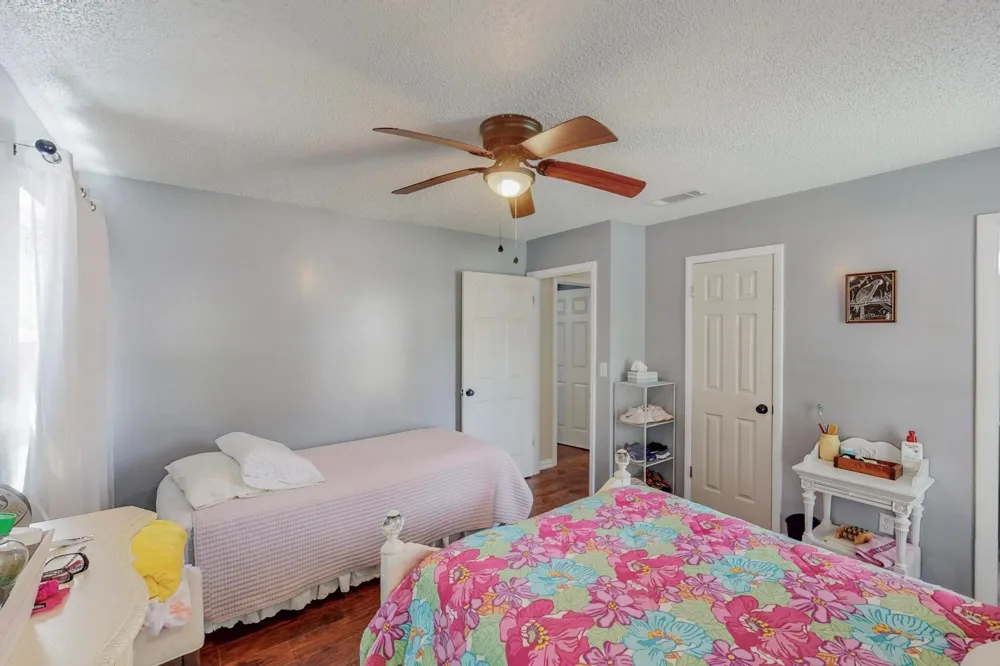 204 Pine Street Keene, TX 76059