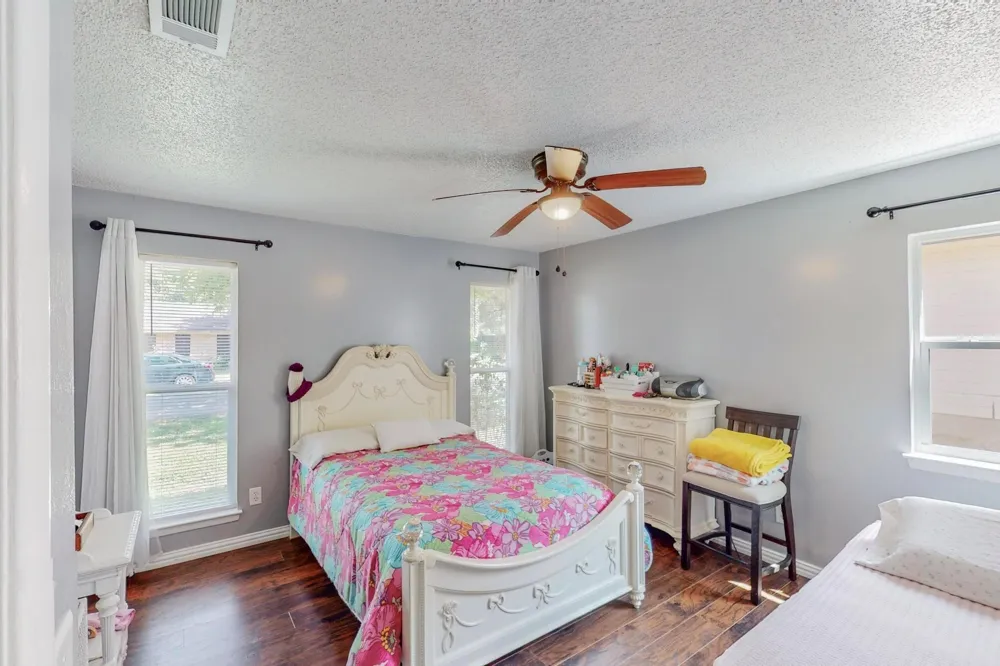 204 Pine Street Keene, TX 76059