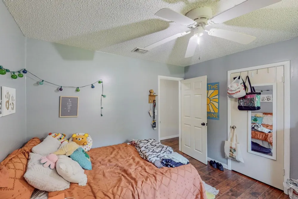 204 Pine Street Keene, TX 76059