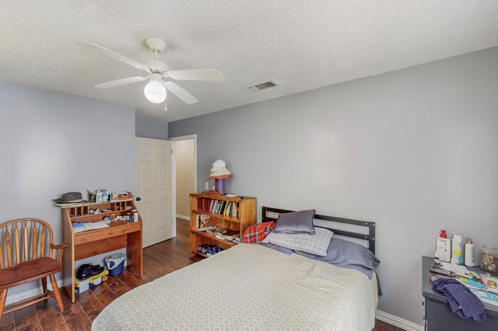 204 Pine Street Keene, TX 76059