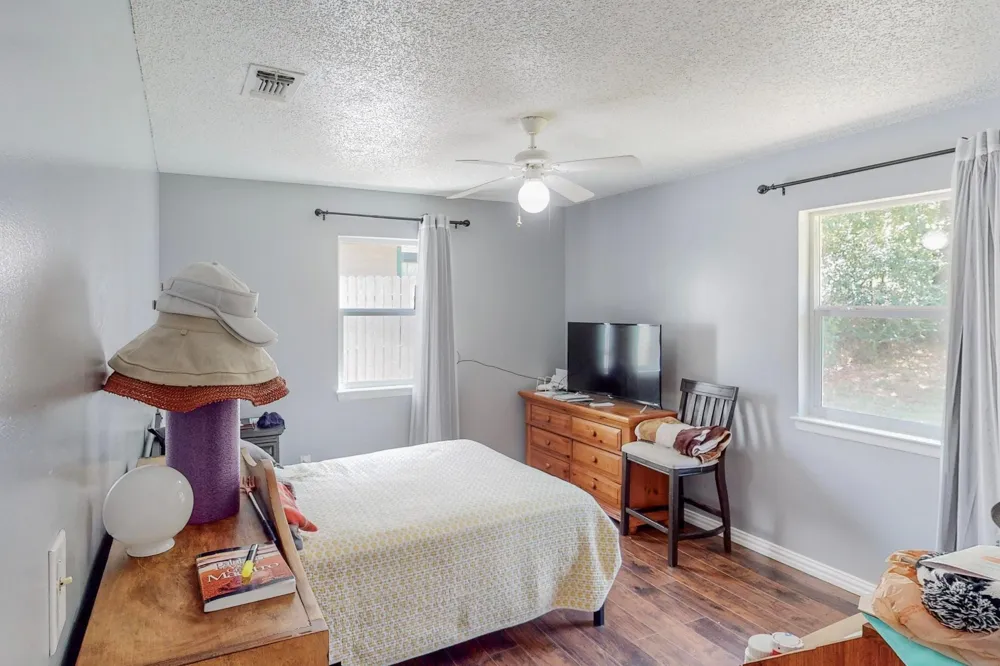 204 Pine Street Keene, TX 76059