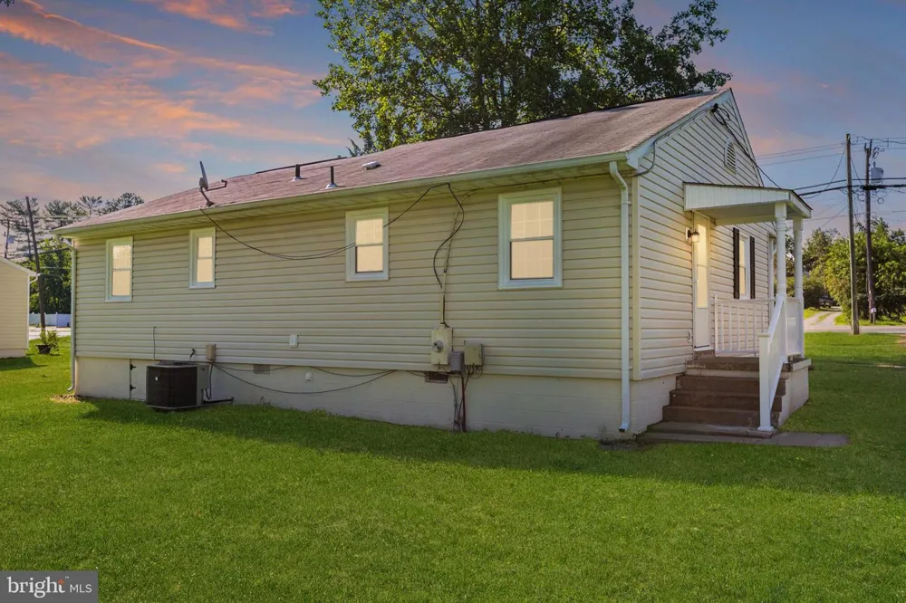 6519 OLD PLANK ROAD Fredericksburg, VA 22407