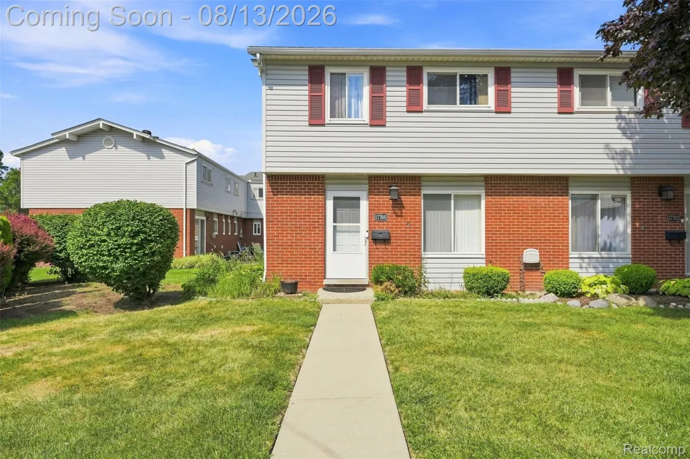 27766 Eastwick Sq Roseville City, MI 48066