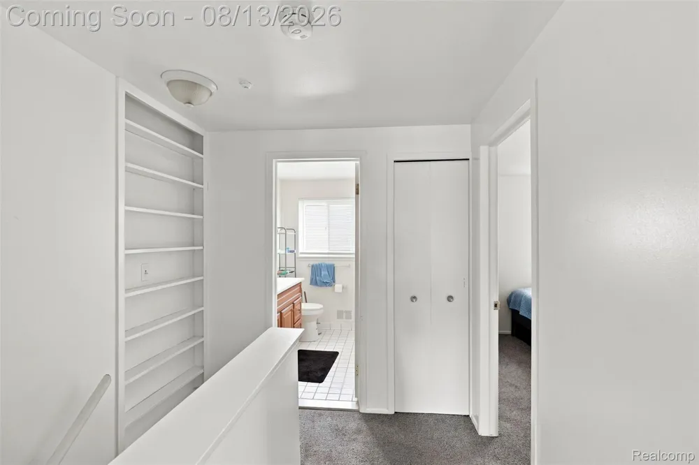 27766 Eastwick Sq Roseville City, MI 48066