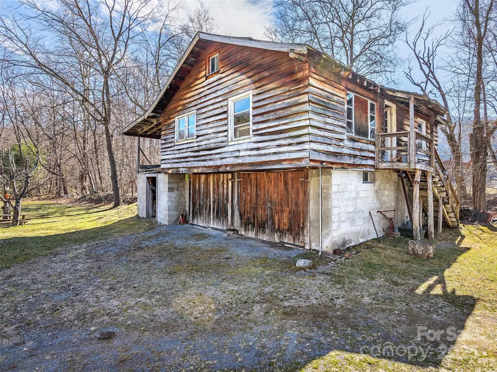 74 Badd Lane Maggie Valley, NC 28751