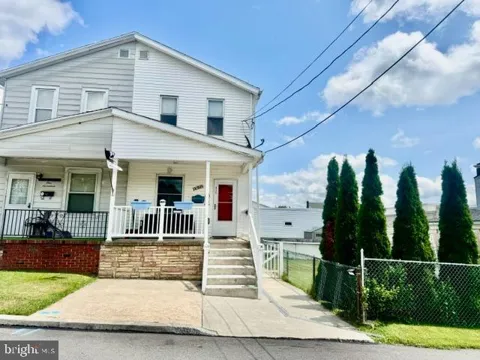 115 5TH STREET
