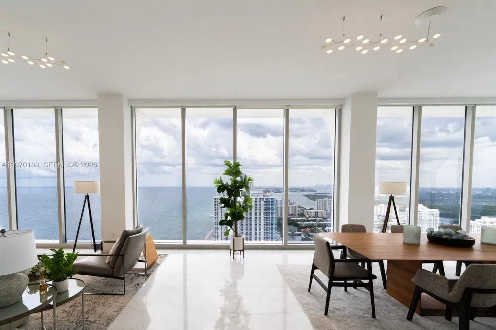 16901 Collins Ave #4201 Sunny Isles Beach, FL 33160