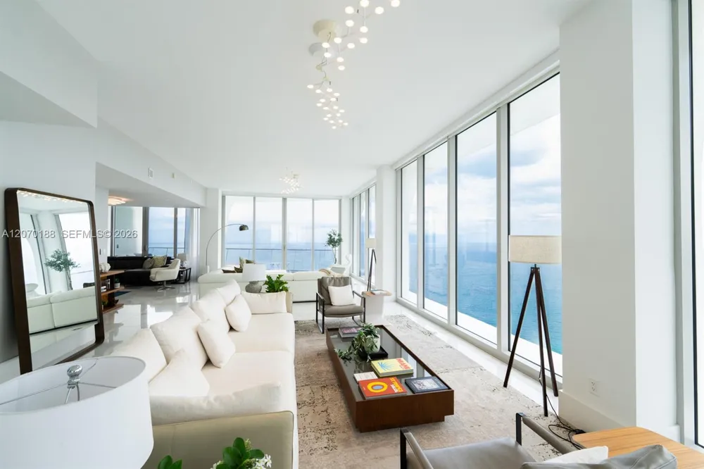 16901 Collins Ave #4201 Sunny Isles Beach, FL 33160