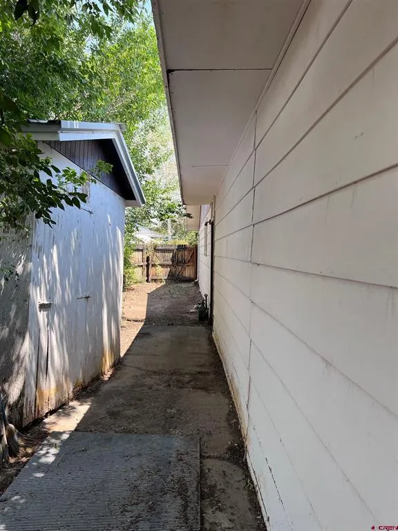 2333 Thomas Avenue Alamosa, CO 81101