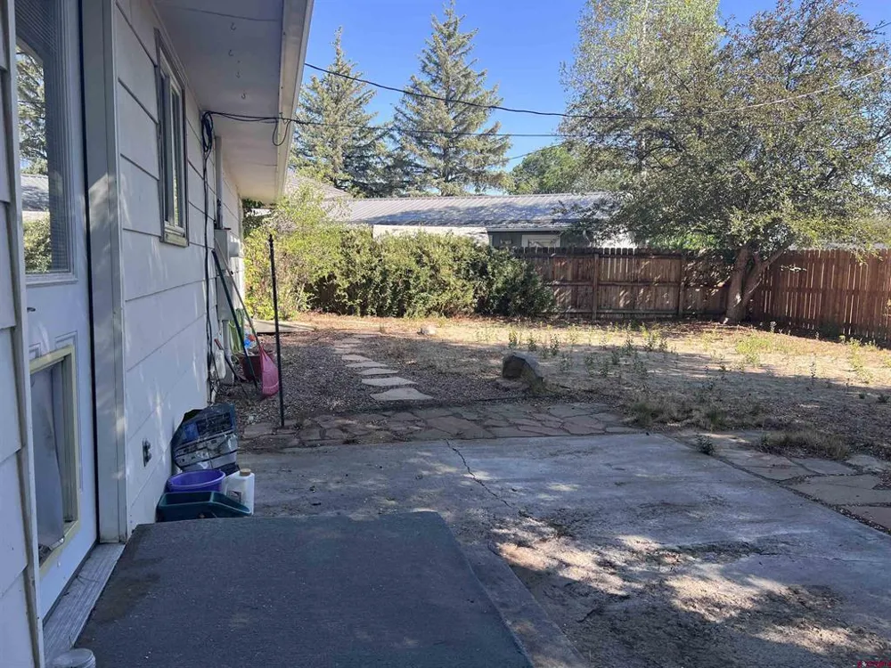 2333 Thomas Avenue Alamosa, CO 81101