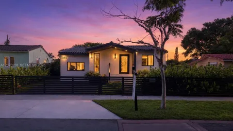 2155 SW 25th Ter