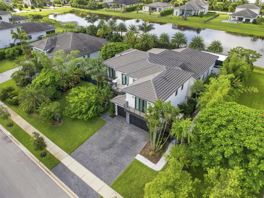 6924 STILLWATER SHORES DRIVE Davie, FL 33314